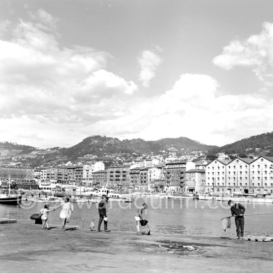 Nice harbor in the \'50s. - Photo by Edward Quinn