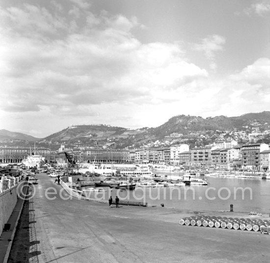 Nice harbor in the \'50s. - Photo by Edward Quinn