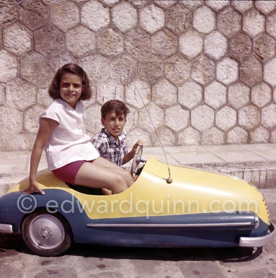 Aristotle Onassis and Tina Onassis' children Alexander and Christina. Monaco harbor 1957. - Photo by Edward Quinn