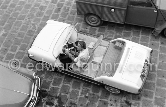 Tina Onassis. Monaco harbor 1958. Car: Boano/Carrozzeria Savio 1958 Fiat 600 Spiaggina (same car: Agnelli_G_075C2_0011) - Photo by Edward Quinn