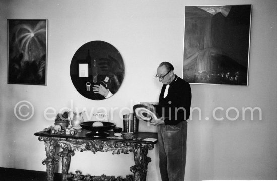 Amédée Ozenfant. Cannes 1961. - Photo by Edward Quinn