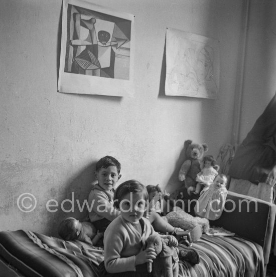 Claude Pivcasso and Paloma Picasso. La Galloise, Vallauris 1953. - Photo by Edward Quinn