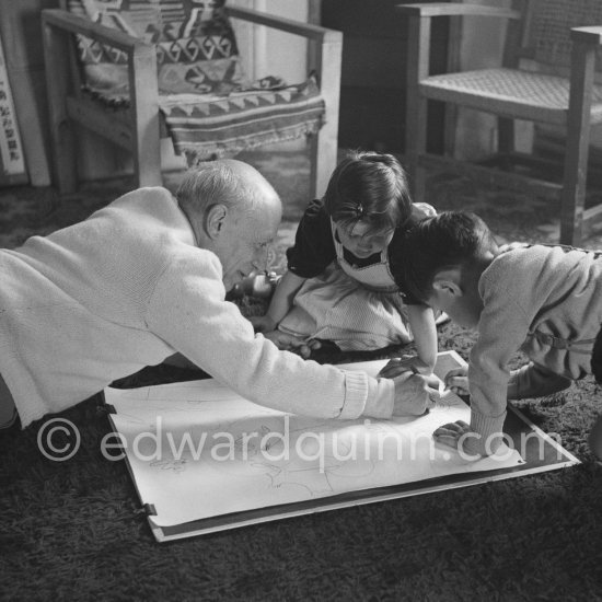 Drawing lesson given by Pablo Picasso to his children Claude Picasso and Paloma Picasso. La Galloise, Vallauris 16.4.1953. - Photo by Edward Quinn