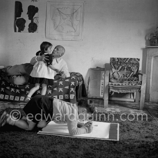 Drawing lesson given by Pablo Picasso to his children Claude Picasso and Paloma Picasso. La Galloise, Vallauris 16.4.1953. - Photo by Edward Quinn