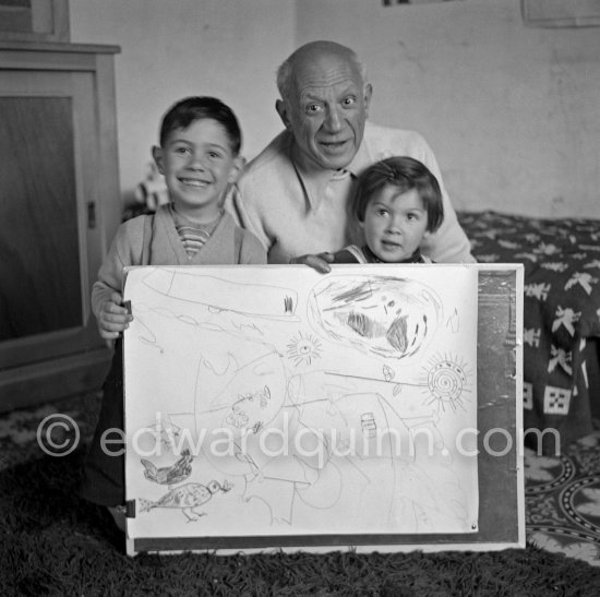 Drawing lesson given by Pablo Picasso to his children Claude Picasso and Paloma Picasso. La Galloise, Vallauris 16.4.1953. - Photo by Edward Quinn