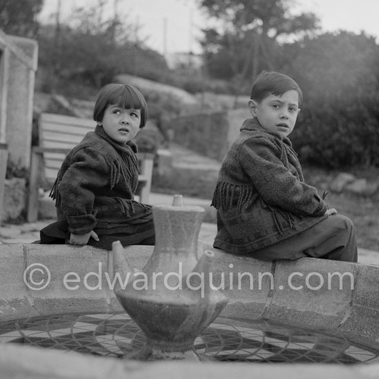 Claude Picasso and Paloma Picasso in the garden of La Galloise. Vallauris 1953. - Photo by Edward Quinn
