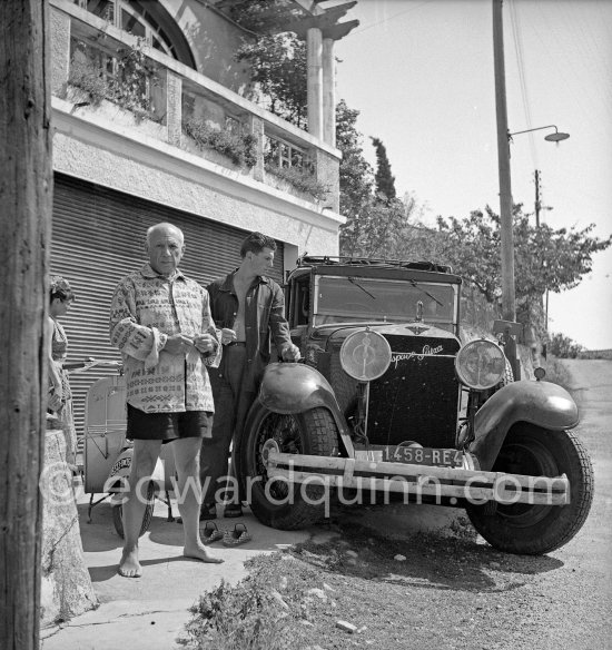 Pablo Picasso with his son Paulo Picasso who usually drove his Hispano Suiza car. Vallauris 1953. Hispano-Suiza type H6B (6.6 litre engine). This particular chassis (number 12293) left the factory at Bois-Colombes in 1930. Vallauris 1953. - Photo by Edward Quinn