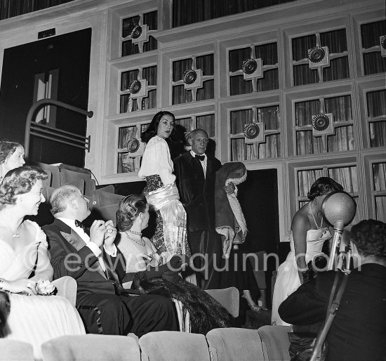 Pablo Picasso and Françoise Gilot, Cannes Film Festival for presentation of "Le salaire de la peur". Cannes, April 16, 1953. - Photo by Edward Quinn