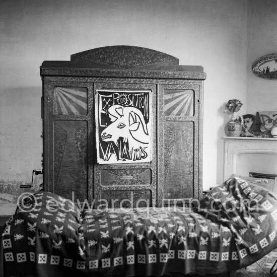 Automatic piano which Pablo Picasso bought 1950 in a bistro in Vallauris. La Galloise, Vallauris 1953. - Photo by Edward Quinn