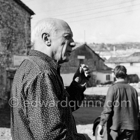 Pablo Picasso, Paulo Picasso. Studio Le Fournas, Vallauris 1953. - Photo by Edward Quinn