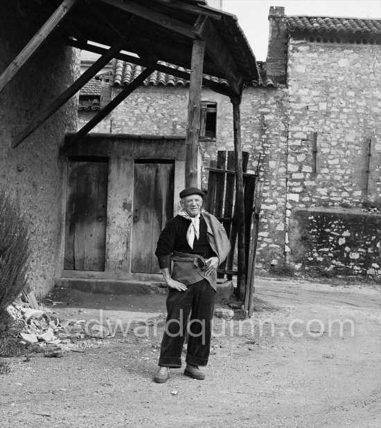 Pablo Picasso in front of the Madoura pottery. Vallauris 1953. - Photo by Edward Quinn