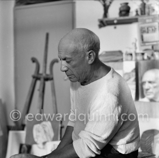 Portrait of Pablo Picasso in white pullover at his studio Le Fournas. Vallauris 1953. - Photo by Edward Quinn