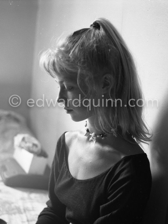 A young art student, Sylvette David, was chosen by Pablo Picasso as model in 1954. for a series of paintings and drawings. Vallauris 1954. - Photo by Edward Quinn