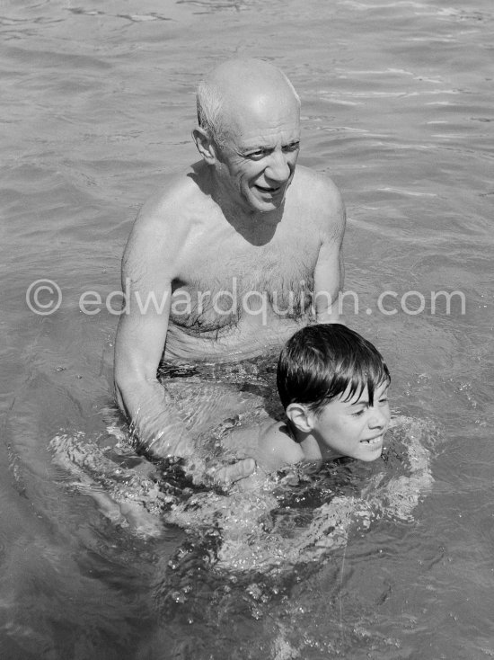 Pablo Picasso and Claude Picasso. Golfe-Juan 1954. - Photo by Edward Quinn