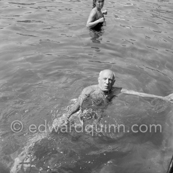 Maya Picasso, Pablo Picasso swimming. Golfe-Juan 1954. - Photo by Edward Quinn
