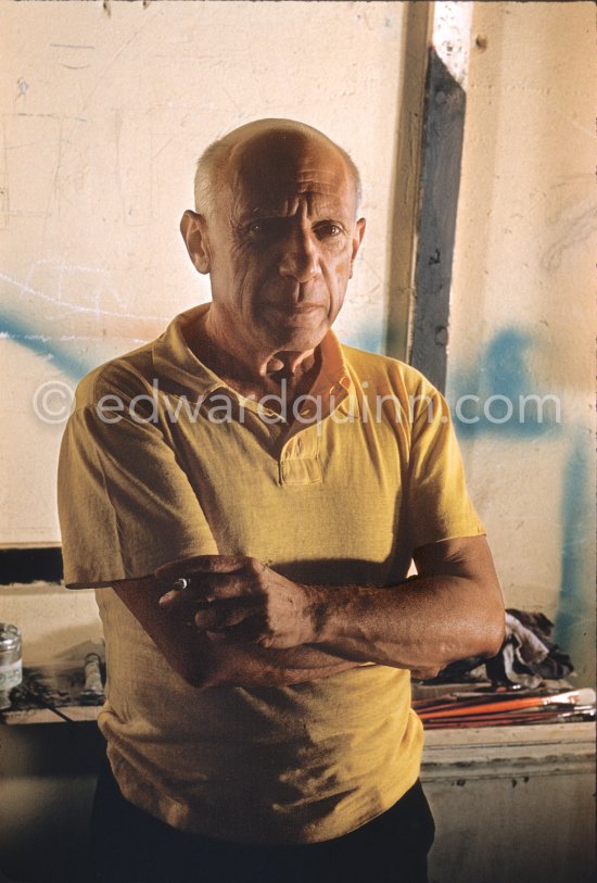 Pablo Picasso during filming of "Le mystère Picasso". Nice, Studios de la Victorine, 1955. - Photo by Edward Quinn