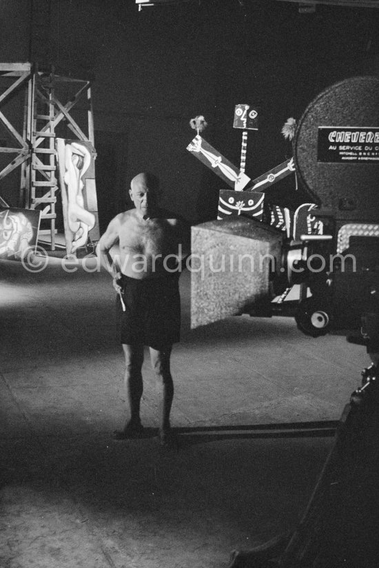 Pablo Picasso during filming of "Le mystère Picasso", Nice, Studios de la Victorine 1955. - Photo by Edward Quinn