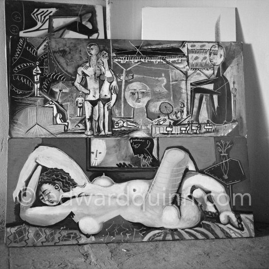 The making of "La plage à la Garoupe I" for the film "Le mystère Picasso". Nice, Studios de la Victorine, 1955. - Photo by Edward Quinn