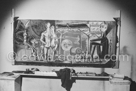 The making of "La plage à la Garoupe I" for the film "Le mystère Picasso". Nice, Studios de la Victorine, 1955. - Photo by Edward Quinn