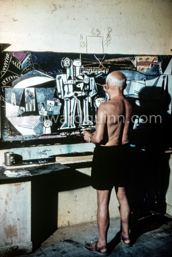 Pablo Picasso painting "La plage à la Garoupe I" for the film "Le mystère Picasso". Nice, Studios de la Victorine, 1955. - Photo by Edward Quinn