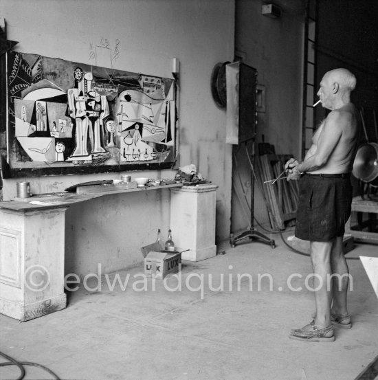 Pablo Picasso painting "La plage à la Garoupe I" for the film "Le mystère Picasso". Nice, Studios de la Victorine, 1955. - Photo by Edward Quinn