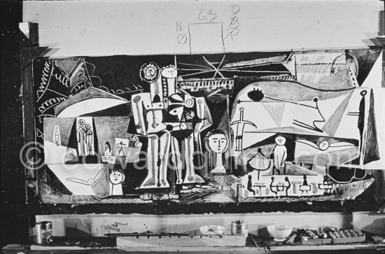 The making of "La plage à la Garoupe I" for the film "Le mystère Picasso". Nice, Studios de la Victorine, 1955. - Photo by Edward Quinn