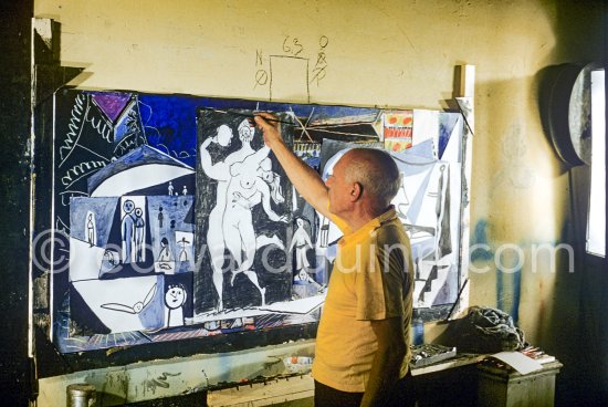 Pablo Picasso painting "La plage à la Garoupe I" for the film "Le mystère Picasso". Nice, Studios de la Victorine, 1955. - Photo by Edward Quinn