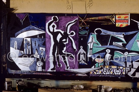 The making of "La plage à la Garoupe I" for the film "Le mystère Picasso". Nice, Studios de la Victorine, 1955. - Photo by Edward Quinn