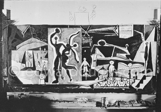 The making of "La plage à la Garoupe I" for the film "Le mystère Picasso". Nice, Studios de la Victorine, 1955. - Photo by Edward Quinn
