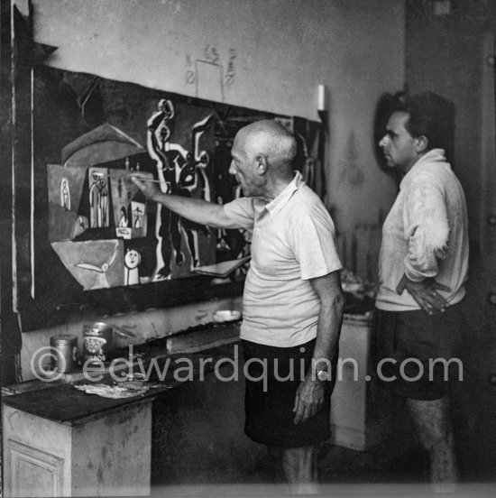 Pablo Picasso and Henri-Georges Clouzot during the making of "La plage à la Garoupe I" for the film "Le mystère Picasso". Nice, Studios de la Victorine, 1955. - Photo by Edward Quinn