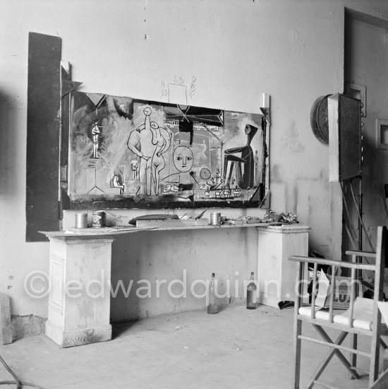 The making of "La plage à la Garoupe I" for the film "Le mystère Picasso". Nice, Studios de la Victorine, 1955. - Photo by Edward Quinn