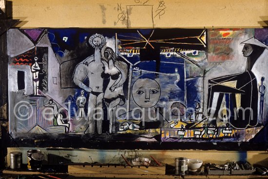 The making of "La plage à la Garoupe I" for the film "Le mystère Picasso". Nice, Studios de la Victorine, 1955. - Photo by Edward Quinn