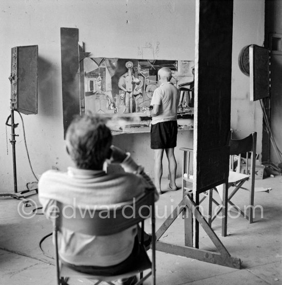 Pablo Picasso and Clouzot. The making of "La plage à la Garoupe I" for the film "Le mystère Picasso". Nice, Studios de la Victorine, 1955. - Photo by Edward Quinn