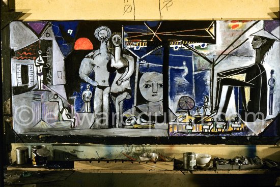 The making of "La plage à la Garoupe I" for the film "Le mystère Picasso". Nice, Studios de la Victorine, 1955. - Photo by Edward Quinn