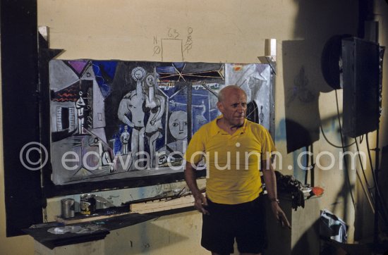Pablo Picasso painting "La plage à la Garoupe I" for the film "Le mystère Picasso". Nice, Studios de la Victorine, 1955. - Photo by Edward Quinn