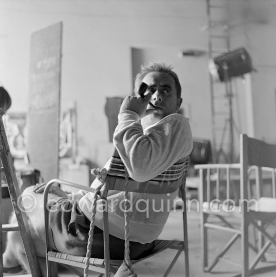 Henri-Georges Clouzot. Shooting break. The making "Le mystère Picasso". Nice, Studios de la Victorine, 1955. - Photo by Edward Quinn