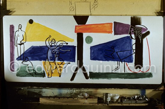 The making of "La plage à la Garoupe II" for the film "Le mystère Picasso". Nice, Studios de la Victorine, 1955. - Photo by Edward Quinn