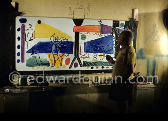 Pablo Picasso painting "La plage à la Garoupe II" for the film "Le mystère Picasso". Nice, Studios de la Victorine, 1955. - Photo by Edward Quinn