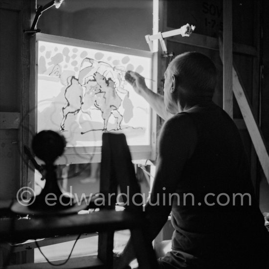 Pablo Picasso at work. "Le mystère Picasso", Nice, Studios de la Victorine 1955. - Photo by Edward Quinn