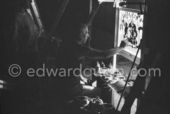 Pablo Picasso at work. "Le mystère Picasso", Nice, Studios de la Victorine 1955. - Photo by Edward Quinn
