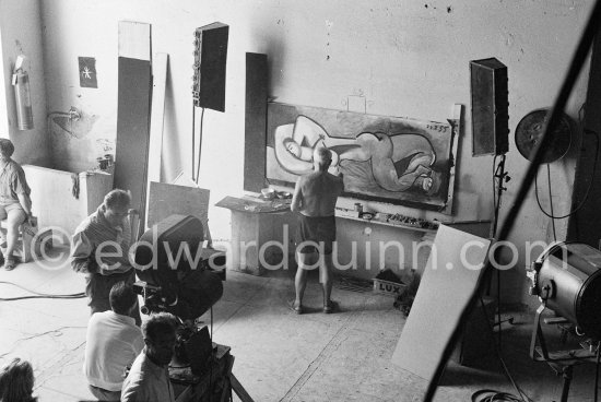 Henri-Georges Clouzot and Pablo Picasso at work during filming of "Le mystère Picasso", documentary. Nice, Studios de la Victorine, 1955. - Photo by Edward Quinn