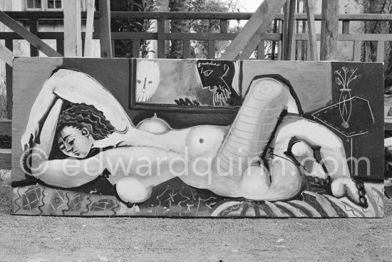 During filming of "Le mystère Picasso". Nice, Studios de la Victorine, 1955. - Photo by Edward Quinn