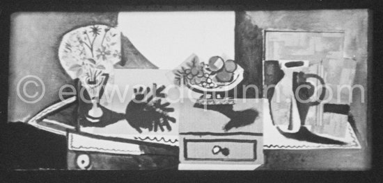 During filming of "Le mystère Picasso". Nice, Studios de la Victorine, 1955. - Photo by Edward Quinn