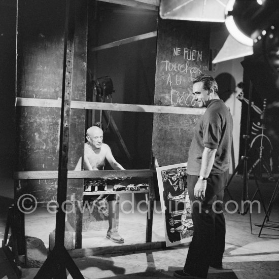 Pablo Picasso and Henri-Georges Clouzot. "Le mystère Picasso". Nice, Studios de la Victorine, 1955. - Photo by Edward Quinn