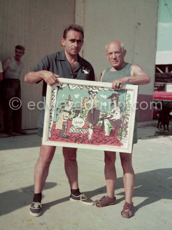 Pablo Picasso and Henri-Georges Clouzot during filming of "Le mystère Picasso", Nice, Studios de la Victorine 1955. - Photo by Edward Quinn