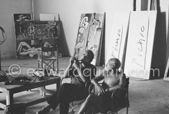 Henri-Georges Clouzot and Pablo Picasso during filming of "Le mystère Picasso", documentary by Clouzot. Nice, Studios de la Victorine, 1955. - Photo by Edward Quinn