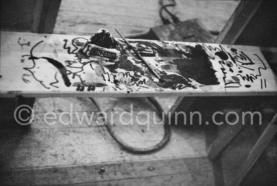 Painting utensils. "Le mystère Picasso", Nice, Studios de la Victorine 1955. - Photo by Edward Quinn