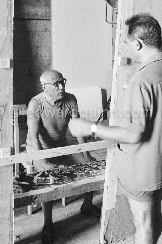 Pablo Picasso and Henri-Georges Clouzot. "Le mystère Picasso", Nice, Studios de la Victorine 1955. - Photo by Edward Quinn