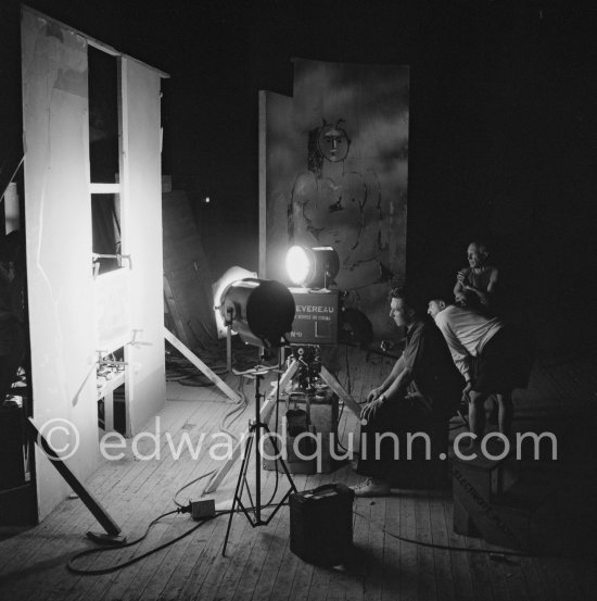 Picasso during filming of "Le mystère Picasso" ("The Mystery of Picasso") by Henri-Georges Clouzot. Nice, Studios de la Victorine, 1955. - Photo by Edward Quinn