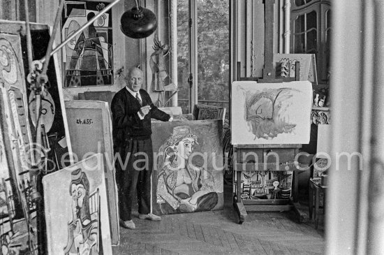 Pablo Picasso at La Californie, Cannes 1955. - Photo by Edward Quinn